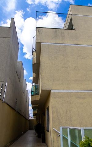 Casa de condomínio à venda com 118m², 4 quartos e 2 vagasEntrada