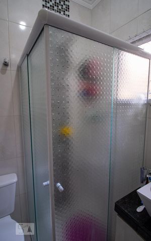 Casa de condomínio à venda com 118m², 4 quartos e 2 vagasBanheiro da Suíte 1