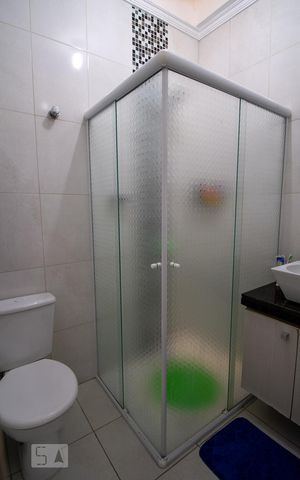 Casa de condomínio à venda com 118m², 4 quartos e 2 vagasBanheiro Social