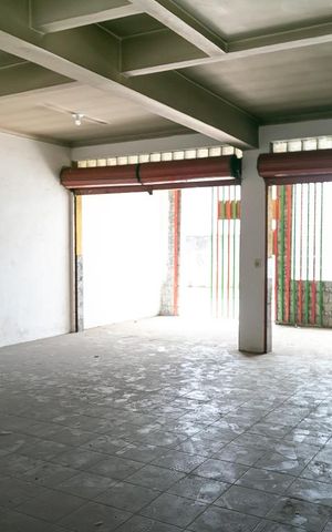 Casa à venda com 380m², 3 quartos e 2 vagas Casa à venda com 380m², 3 quartos e 2 vagasGalpão