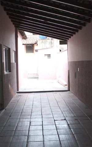 Casa à venda com 150m², 3 quartos e 4 vagas Casa à venda com 150m², 3 quartos e 4 vagasGaragem