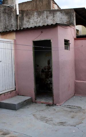 Casa à venda com 150m², 3 quartos e 4 vagas Casa à venda com 150m², 3 quartos e 4 vagasQuintal