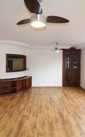 Apartamento à venda com 150m², 3 quartos e 1 vagaSala