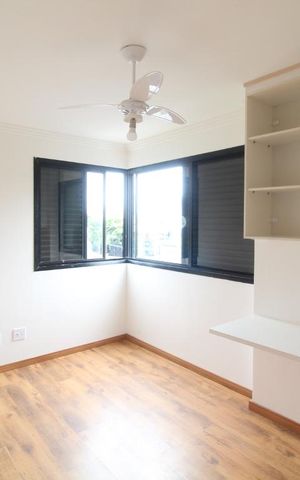 Apartamento à venda com 150m², 3 quartos e 1 vagaQuarto 2