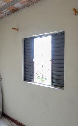 Casa à venda com 400m², 2 quartos e 2 vagas Casa à venda com 400m², 2 quartos e 2 vagasQuarto 4