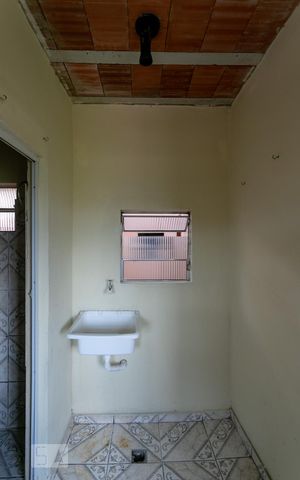 Casa à venda com 400m², 2 quartos e 2 vagas Casa à venda com 400m², 2 quartos e 2 vagasÁrea de Serviço