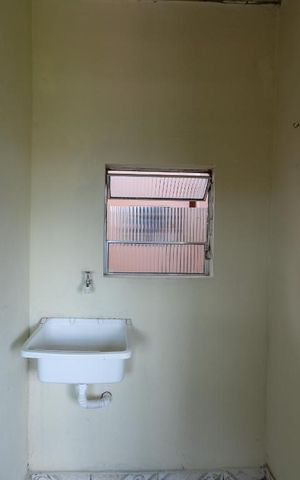 Casa à venda com 400m², 2 quartos e 2 vagas Casa à venda com 400m², 2 quartos e 2 vagasÁrea de Serviço