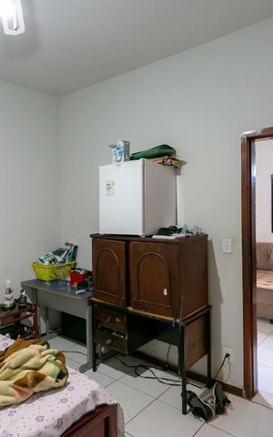 Casa à venda com 400m², 2 quartos e 2 vagas Casa à venda com 400m², 2 quartos e 2 vagasQuarto 2