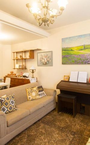 Casa à venda com 117m², 2 quartos e 2 vagasSala