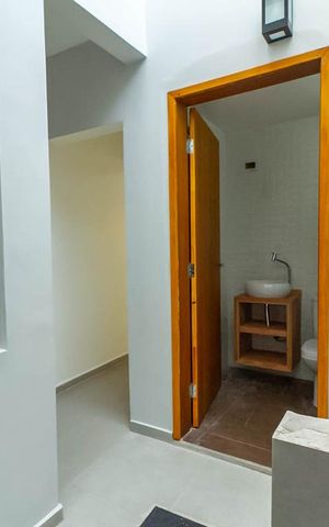 Casa à venda com 135m², 3 quartos e 2 vagas Casa à venda com 135m², 3 quartos e 2 vagasÁrea de serviço