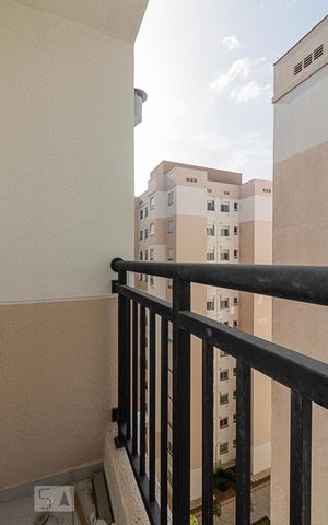 Apartamento à venda com 42m², 2 quartos e 1 vaga Apartamento à venda com 42m², 2 quartos e 1 vagaVaranda