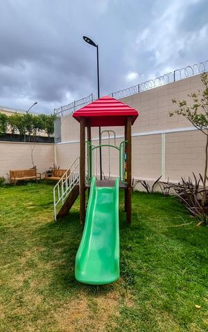 Apartamento à venda com 42m², 2 quartos e 1 vaga Apartamento à venda com 42m², 2 quartos e 1 vagaÁrea Comum - Playground
