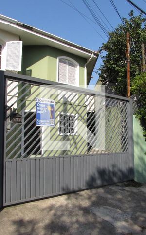 Casa à venda com 164m², 2 quartos e 1 vagaFachada