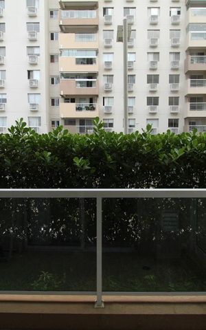 Apartamento à venda com 98m², 2 quartos e 1 vagaVista - Sala