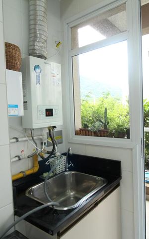 Apartamento à venda com 98m², 2 quartos e 1 vagaÁrea de Serviço
