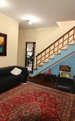 Casa à venda com 300m², 5 quartos e 4 vagasSala