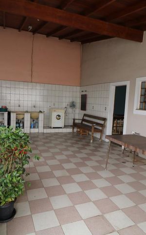 Casa à venda com 300m², 5 quartos e 4 vagasDetalhe da area de serviço