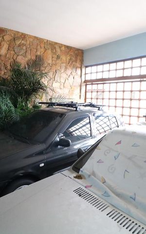 Casa à venda com 300m², 5 quartos e 4 vagasGaragem