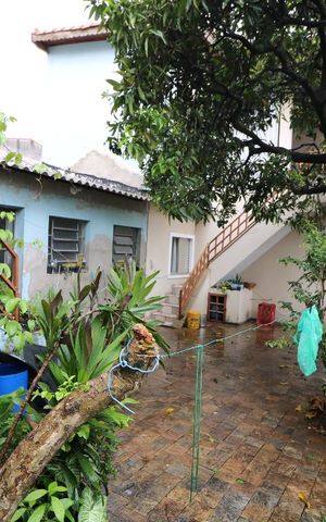 Casa à venda com 300m², 5 quartos e 4 vagasQuintal