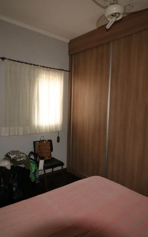 Casa à venda com 300m², 5 quartos e 4 vagasQuarto 1