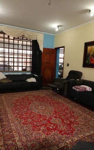 Casa à venda com 300m², 5 quartos e 4 vagasSala