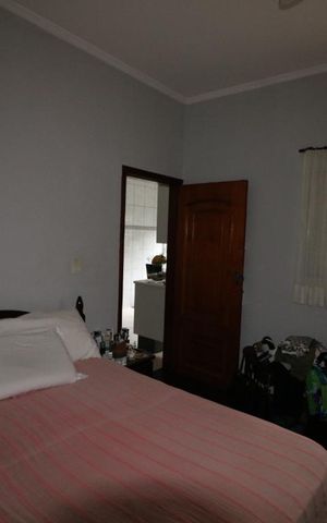 Casa à venda com 300m², 5 quartos e 4 vagasQuarto 1
