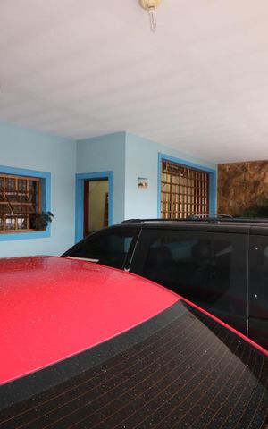Casa à venda com 300m², 5 quartos e 4 vagasGaragem