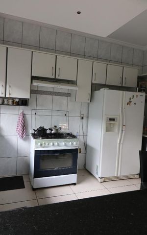 Casa à venda com 300m², 5 quartos e 4 vagasCozinha