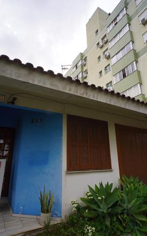 Casa à venda com 100m², 1 quarto e 3 vagasFrente da Casa - Pátio