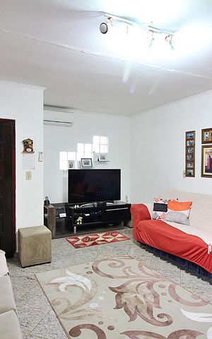 Casa à venda com 207m², 3 quartos e 4 vagasSala 