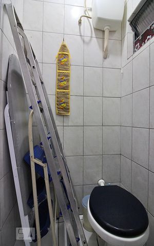 Casa à venda com 207m², 3 quartos e 4 vagasBanheiro de Serviço