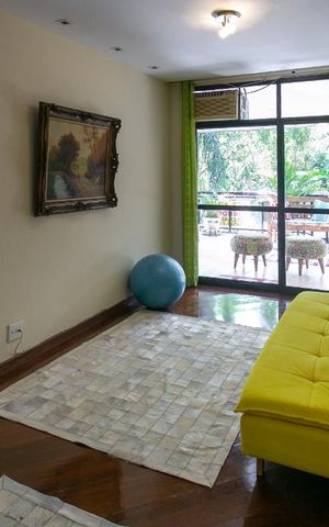 Apartamento à venda com 147m², 2 quartos e 1 vaga Apartamento à venda com 147m², 2 quartos e 1 vagaSala