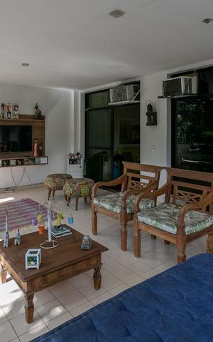 Apartamento à venda com 147m², 2 quartos e 1 vaga Apartamento à venda com 147m², 2 quartos e 1 vagaVaranda da Sala