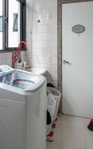 Apartamento à venda com 147m², 2 quartos e 1 vaga Apartamento à venda com 147m², 2 quartos e 1 vagaCozinha e Área de Serviço