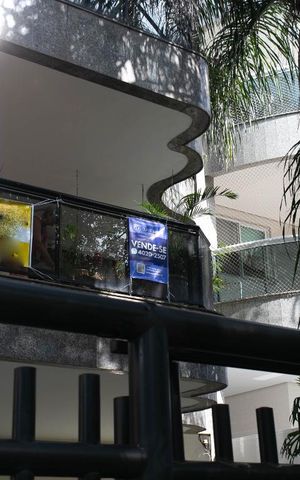 Apartamento à venda com 147m², 2 quartos e 1 vaga Apartamento à venda com 147m², 2 quartos e 1 vagaFachada