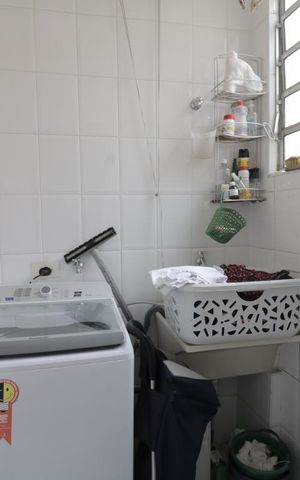 Apartamento à venda com 78m², 2 quartos e sem vagaArea de serviço 