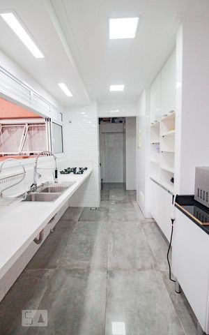 Apartamento à venda com 142m², 3 quartos e 2 vagasCozinha