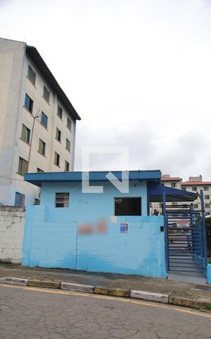 Apartamento para alugar com 68m², 2 quartos e 1 vagaFachada