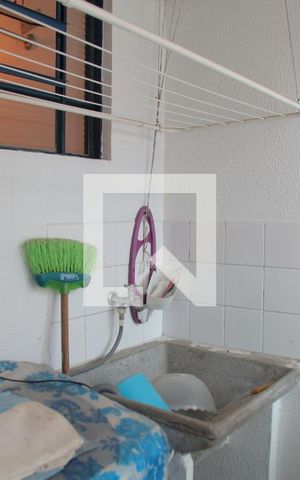 Apartamento para alugar com 68m², 2 quartos e 1 vagaÁrea de Serviço