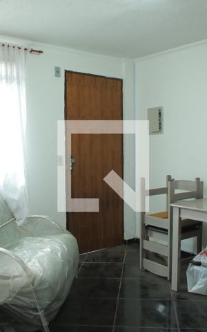 Apartamento para alugar com 68m², 2 quartos e 1 vagaSala