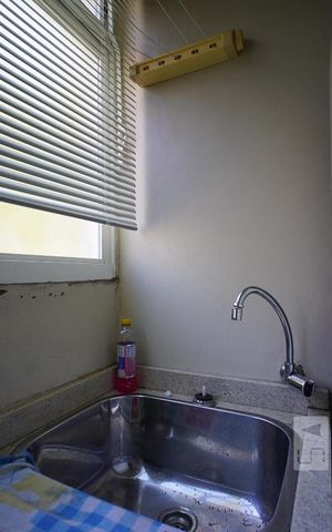 Apartamento para alugar com 38m², 1 quarto e sem vagaArea de Serviço