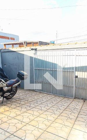 Casa à venda com 240m², 4 quartos e 3 vagasGaragem