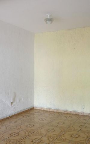 Casa à venda com 181m², 3 quartos e 2 vagasSala