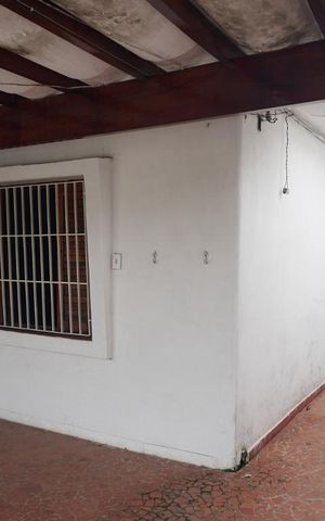 Casa à venda com 181m², 3 quartos e 2 vagasVaranda da Frente