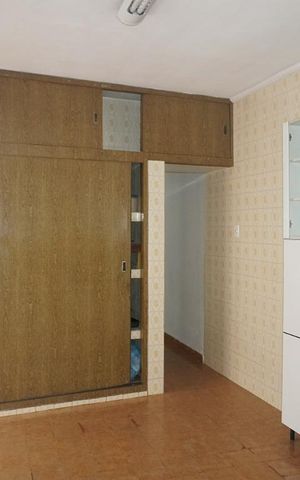 Casa à venda com 181m², 3 quartos e 2 vagasCozinha