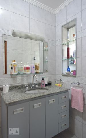 Casa à venda com 870m², 8 quartos e 8 vagasBanheiro da suite 1