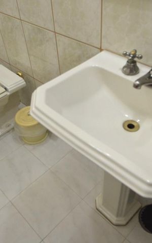 Casa à venda com 870m², 8 quartos e 8 vagasBanheiro 1