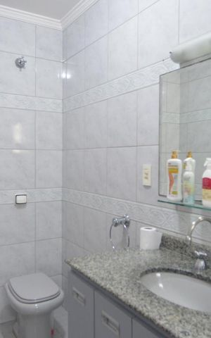 Casa à venda com 870m², 8 quartos e 8 vagasBanheiro da suite 1