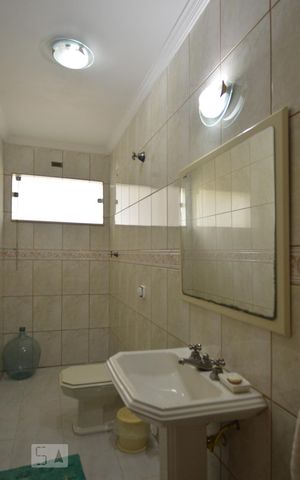 Casa à venda com 870m², 8 quartos e 8 vagasBanheiro 1