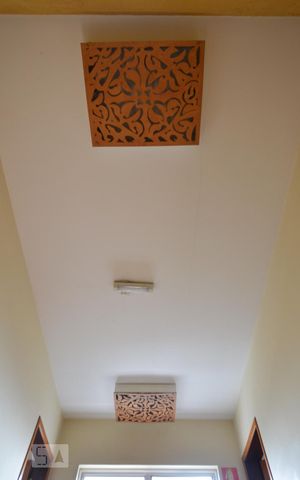 Casa à venda com 870m², 8 quartos e 8 vagasHall e escada